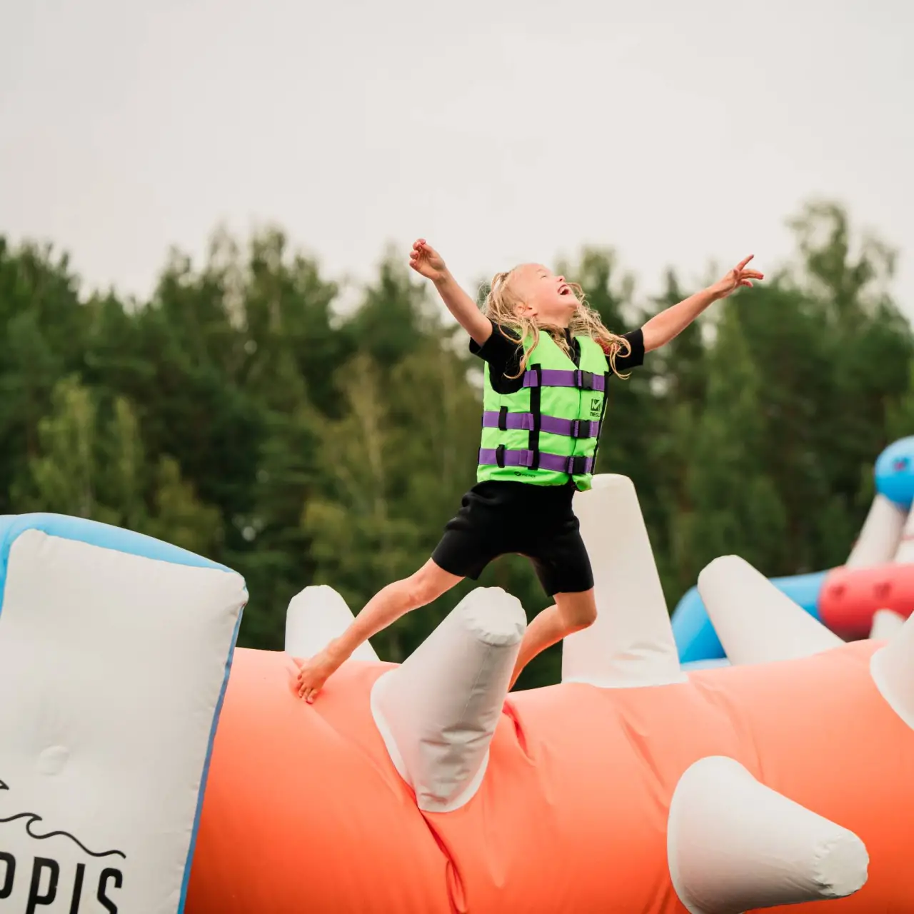 Kelluvavesipuisto (8).jpg