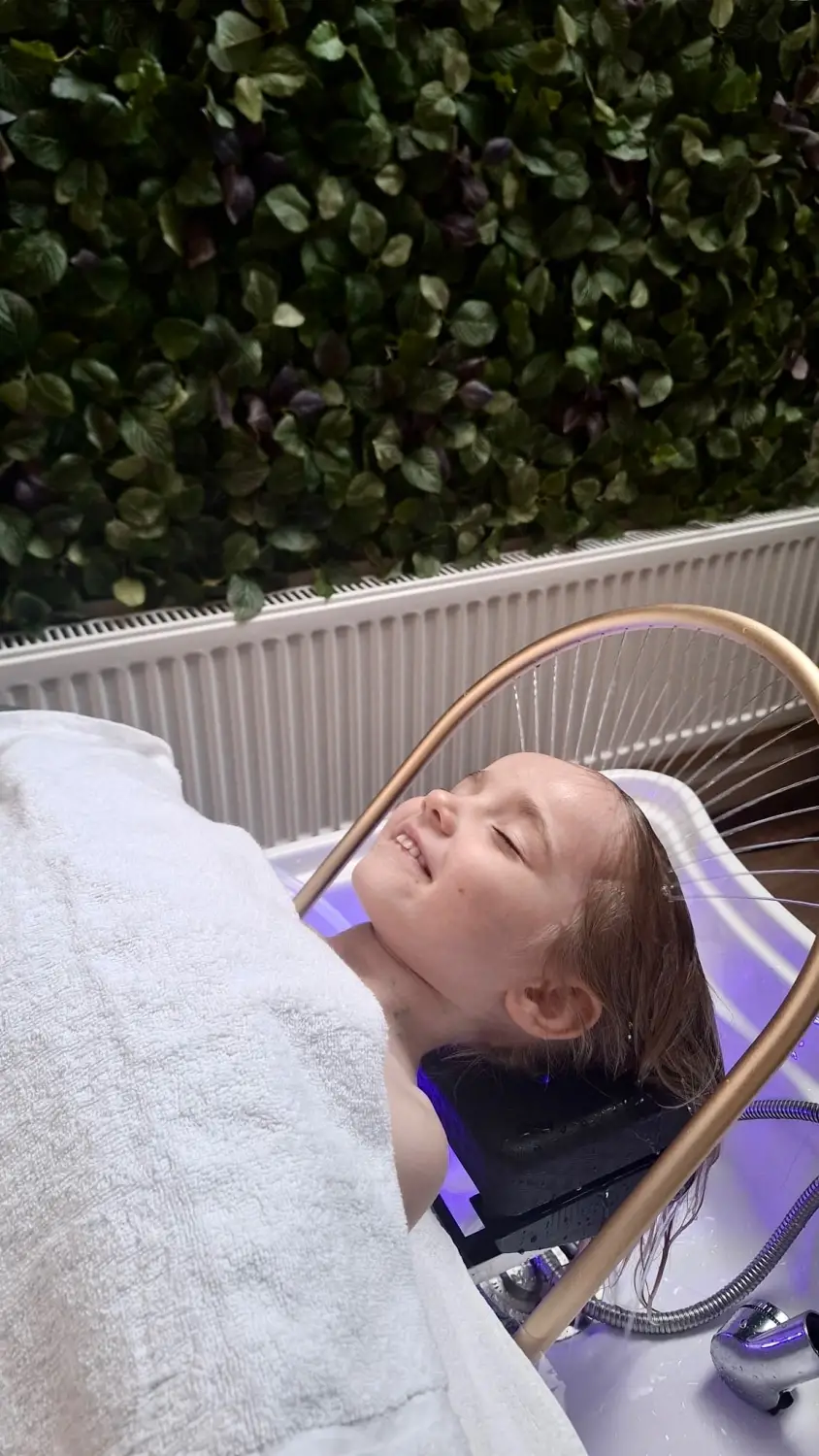 mini head spa.jpg